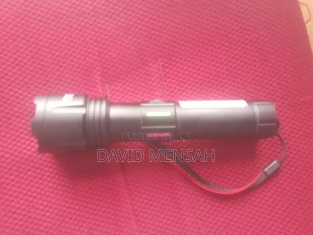Portable Led Flashlight · Photo 5