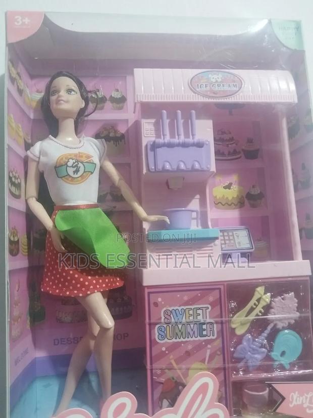 Kitchen Set With Barbie Doll · Photo 2
