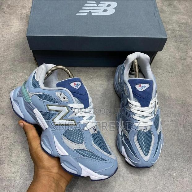 New Balance 9060 Org Sea Blue · Photo 1