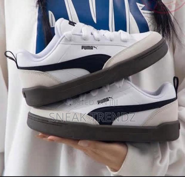 Puma Og Trainers Black White · Photo 2