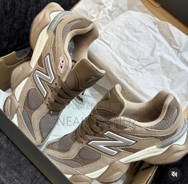 New Balance 9060 Lite Brown N Cream · Photo 2