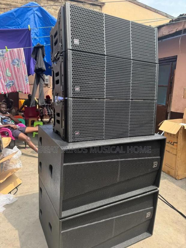 A Pair of Martin Audio Bass Speaker and Jac 12inches Line Array SPK · Photo 1
