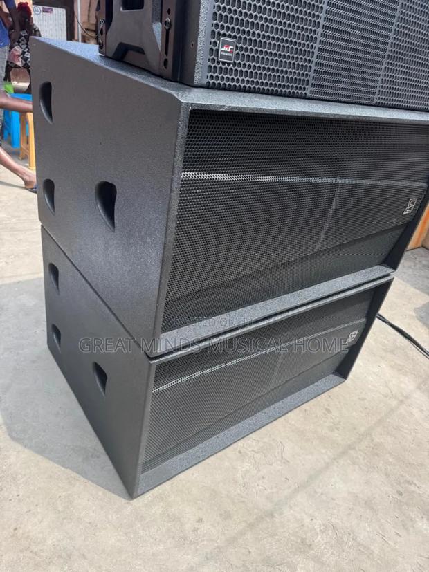 A Pair of Martin Audio Bass Speaker and Jac 12inches Line Array SPK · Photo 2
