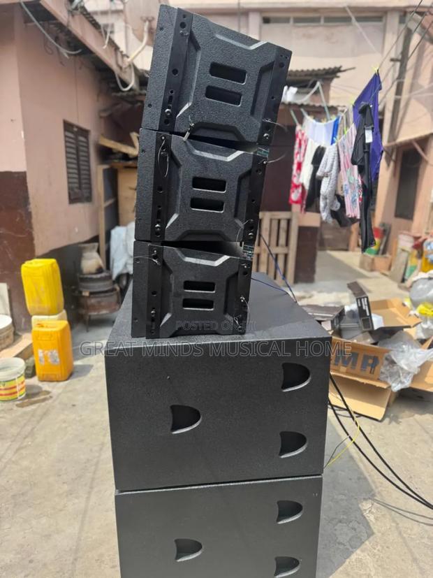 A Pair of Martin Audio Bass Speaker and Jac 12inches Line Array SPK · Photo 3