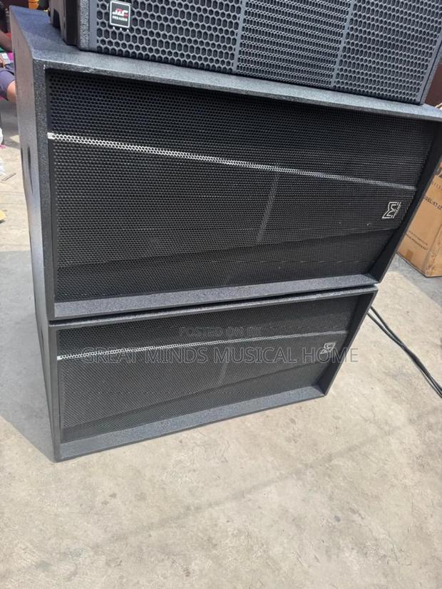 A Pair of Martin Audio Bass Speaker and Jac 12inches Line Array SPK · Photo 4