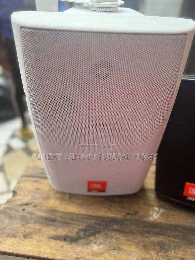 JBL 8" Wall Mounted Speaker (Pair) · Photo 3