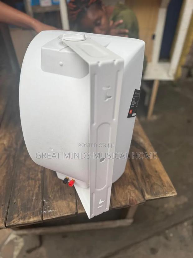 JBL 8" Wall Mounted Speaker (Pair) · Photo 4