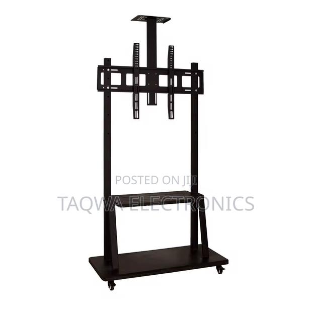 Adjustable Universal Tv Bracket 42-75” · Photo 1