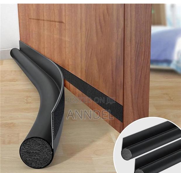 Door Seal or Trapped · Photo 1