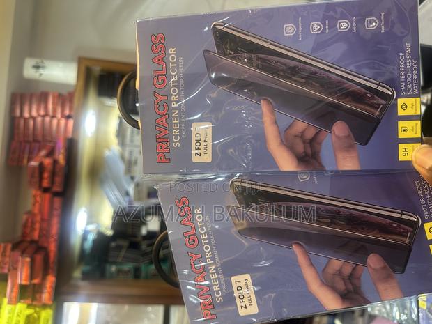 Samsung Galaxy Z Fold 7 Privacy Clear Screen Protector · Photo 2