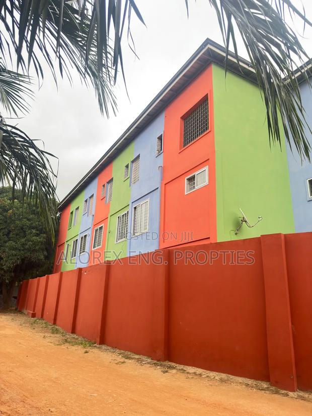 22 Room Hotel for Sale at Oyarifa Teiman · Photo 1