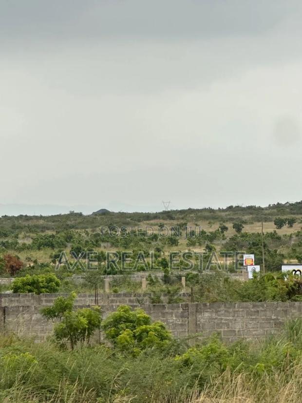 Huge Future Investment on Plots at Prampram Beach Road · Photo 1