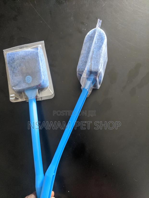 Fish Tank Glass Cleaner · Photo 2