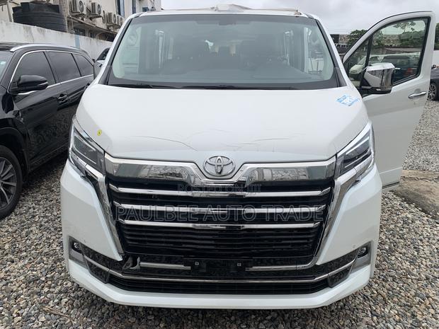 New Toyota HiAce 2024 White · Photo 1
