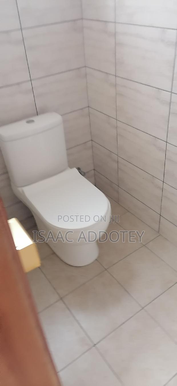 2bdrm Apartment in Sakumono Estate, Spintex for rent · Photo 6