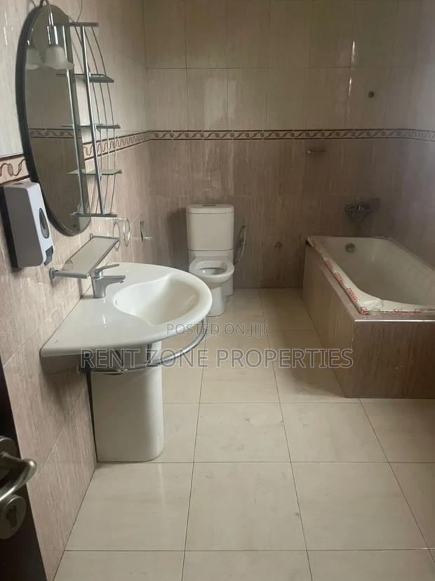 5bdrm Mansion in Rent Zone Properties, West Legon for rent · Photo 8