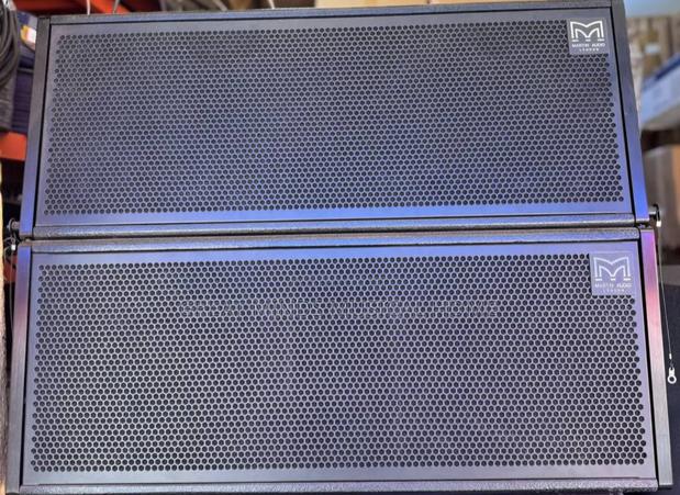 Martin Audio 12 Inches Line Arrays · Photo 2