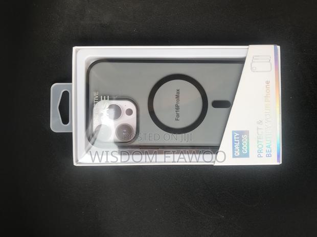iPhone 16pro Max Magsafe Cover · Photo 1