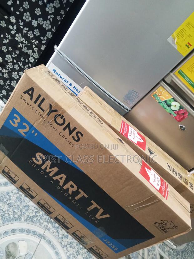Smarter Than Ever, Ailyons · Photo 2