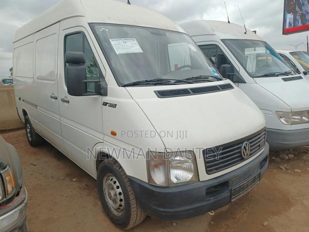 Volkswagen LT 2000 Beige · Photo 2
