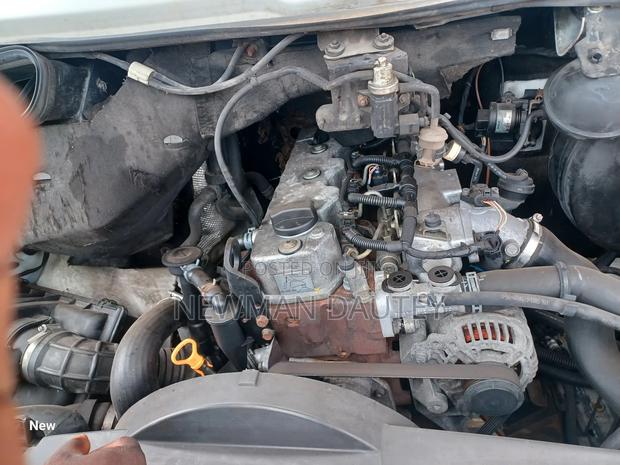 Volkswagen LT 2000 Beige · Photo 8