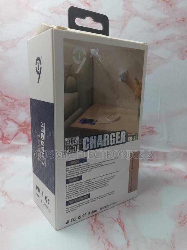 9t Travel Charger Ch-29 20w · Photo 2