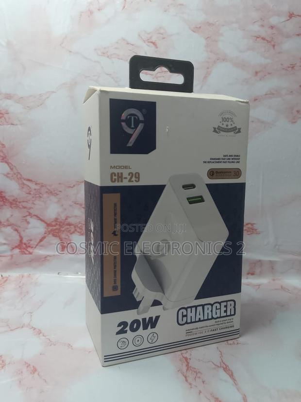 9t Travel Charger Ch-29 20w · Photo 1