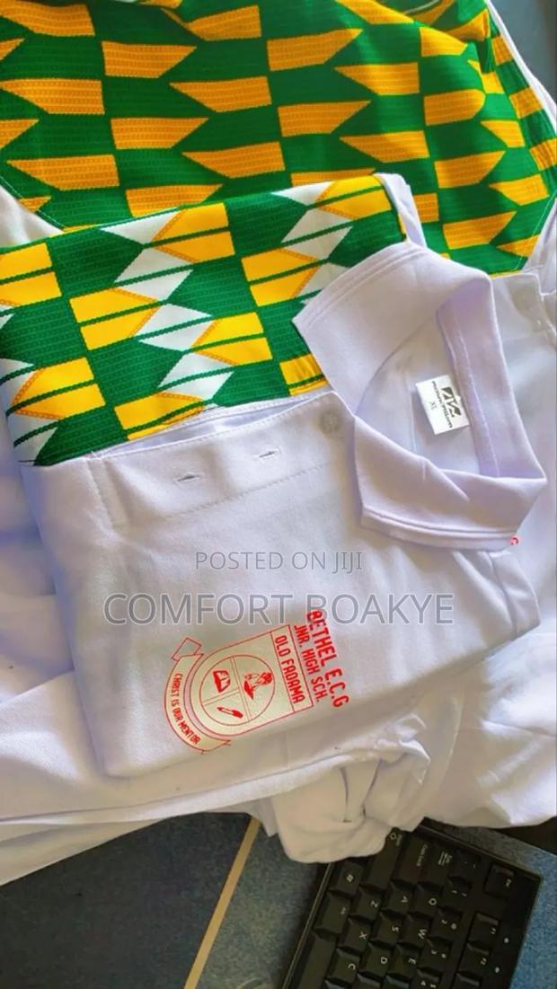 School Lacoste Pe · Photo 1