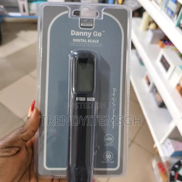 Portable Comfortable Handheld Digital Luggage Scale · Photo 3