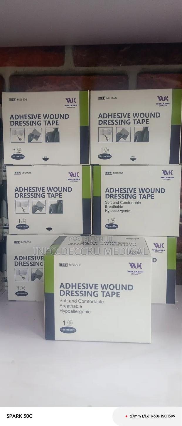 Adhesive Wound Dressing Tape · Photo 1