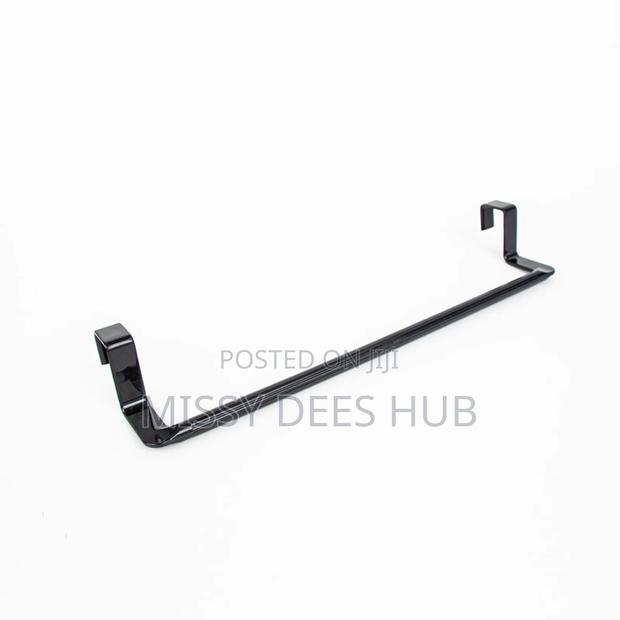 Plastic Towel Hanger · Photo 6