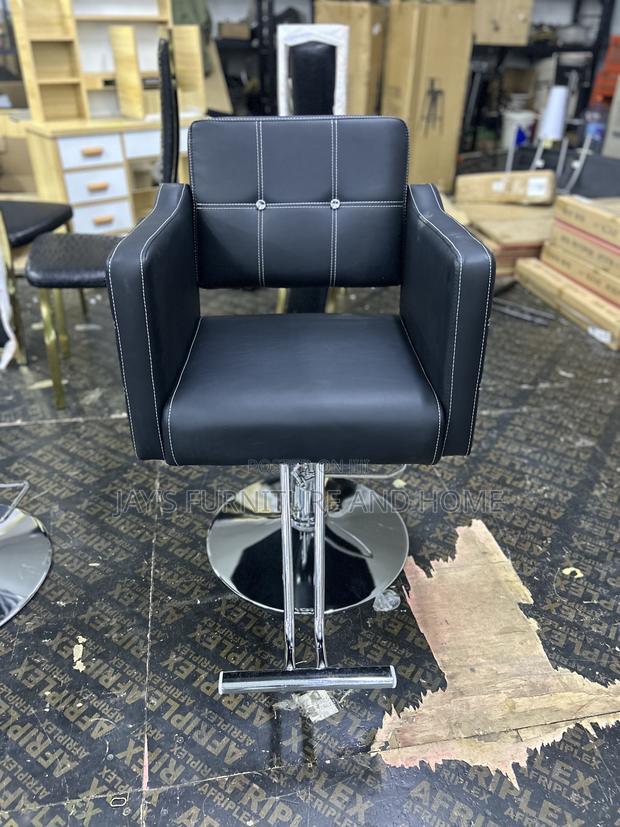 Barbering Chair A01 · Photo 1