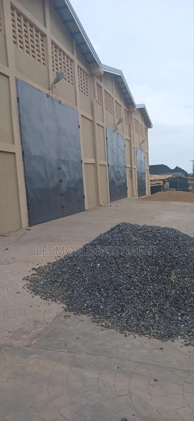 Warehouse for Rent · Photo 2