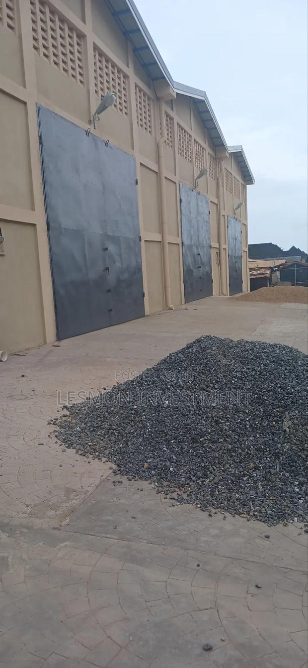 Warehouse for Rent · Photo 3