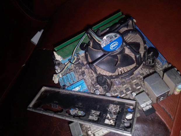 Asus Motherboard With Cpu and Ram · Photo 2