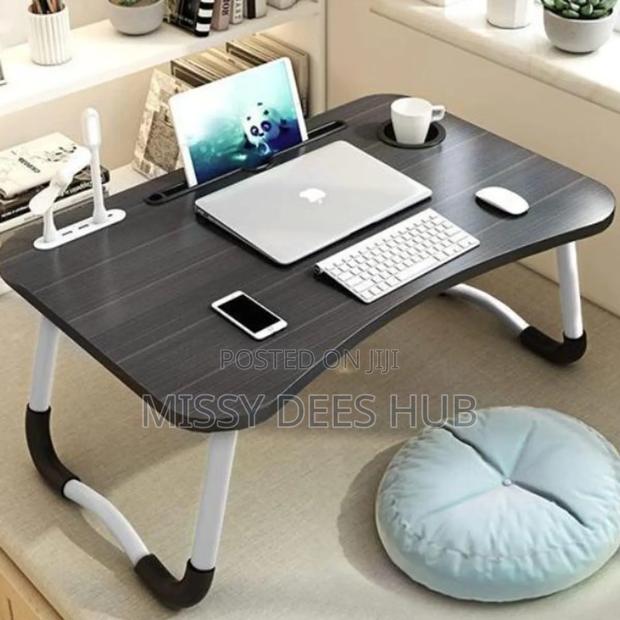 Foldable Table · Photo 3