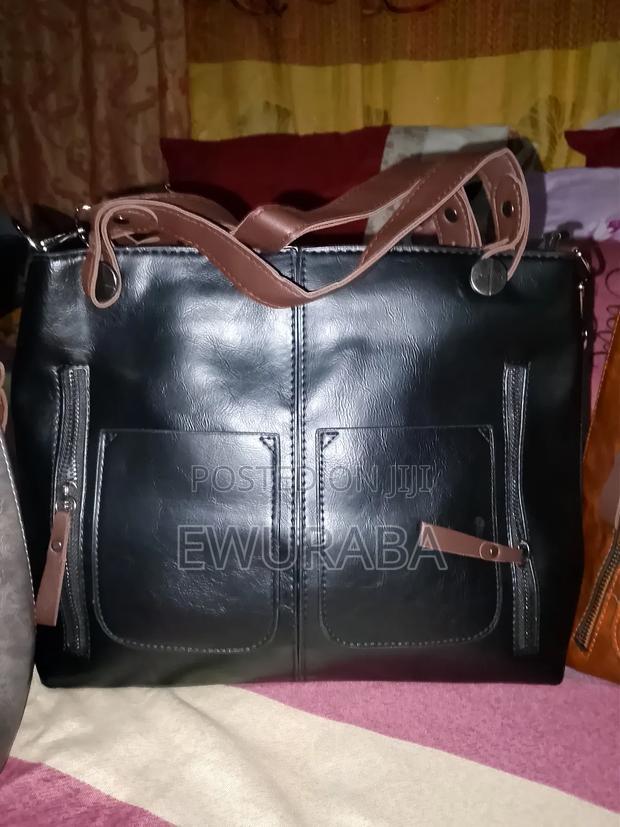 Highly Trending Ladies Handbag · Photo 4