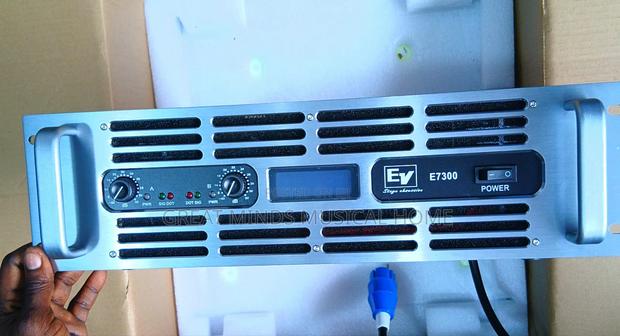 Ev E7300 Power Amplifier · Photo 1