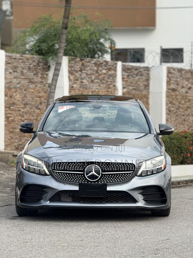 Mercedes-Benz C300 2020 Gray · Photo 3