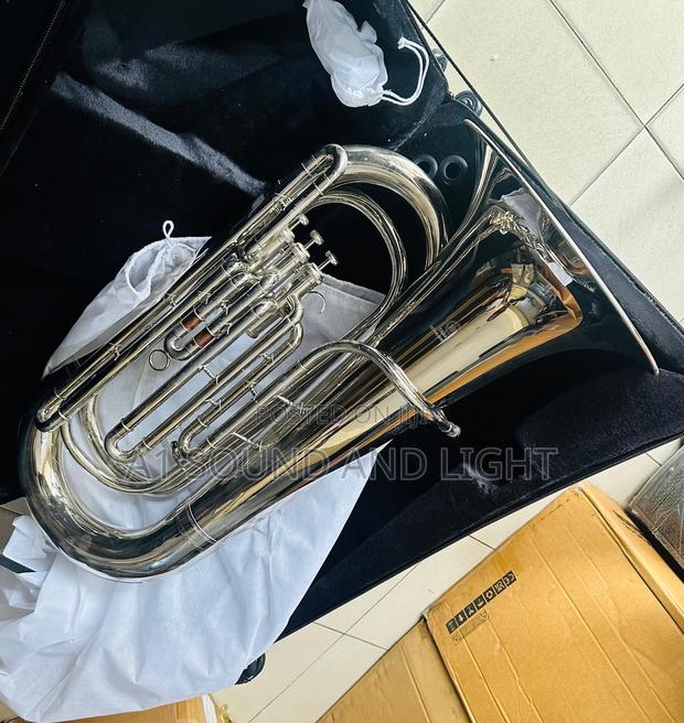Yamaha Silver Tuba · Photo 4