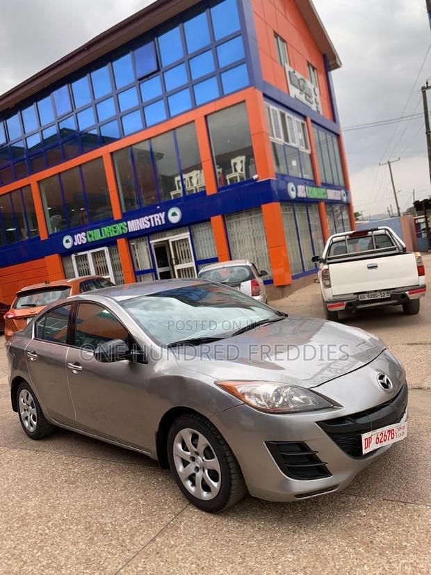 Mazda 3 2010 Gray · Photo 2