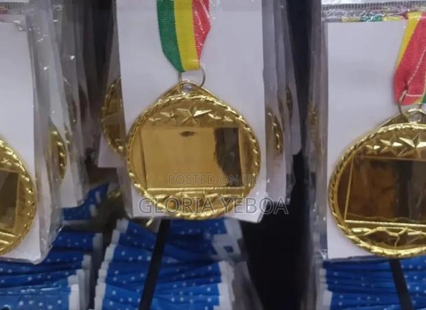 Award Medal · Photo 1