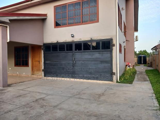 6bdrm House in Ashongman Estate for sale · Photo 1
