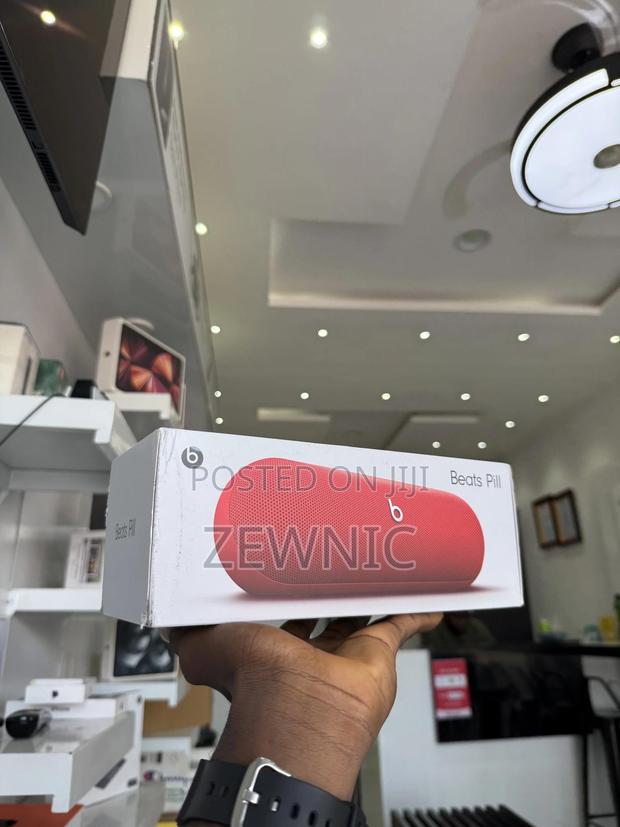 Beat Pill Bluetooth Speaker · Photo 3