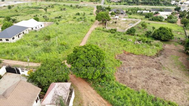 Land for Sale · Photo 2
