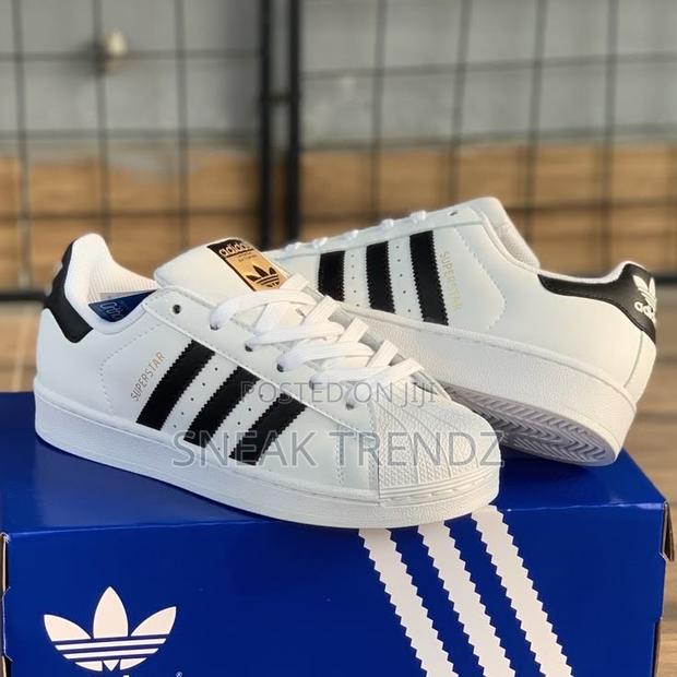 Original Adidas Superstar White Black Strip · Photo 3