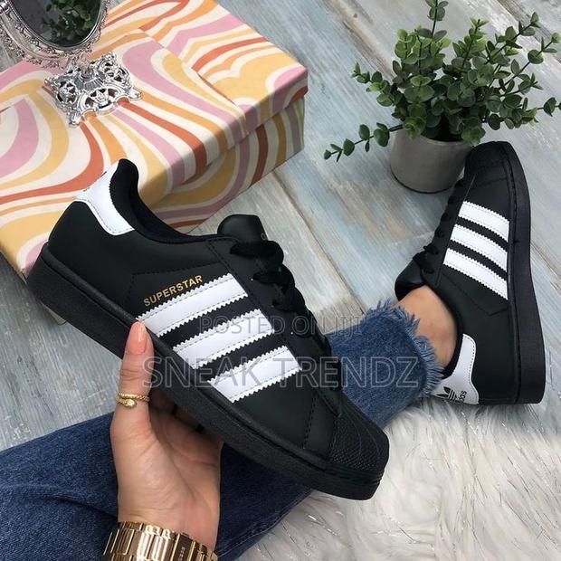 Original Adidas Superstar Black · Photo 1