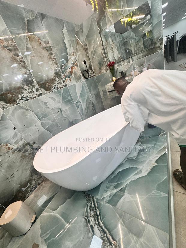 Jacuzzi Bathtub With Tap Complete_standing Bathtub · Photo 2