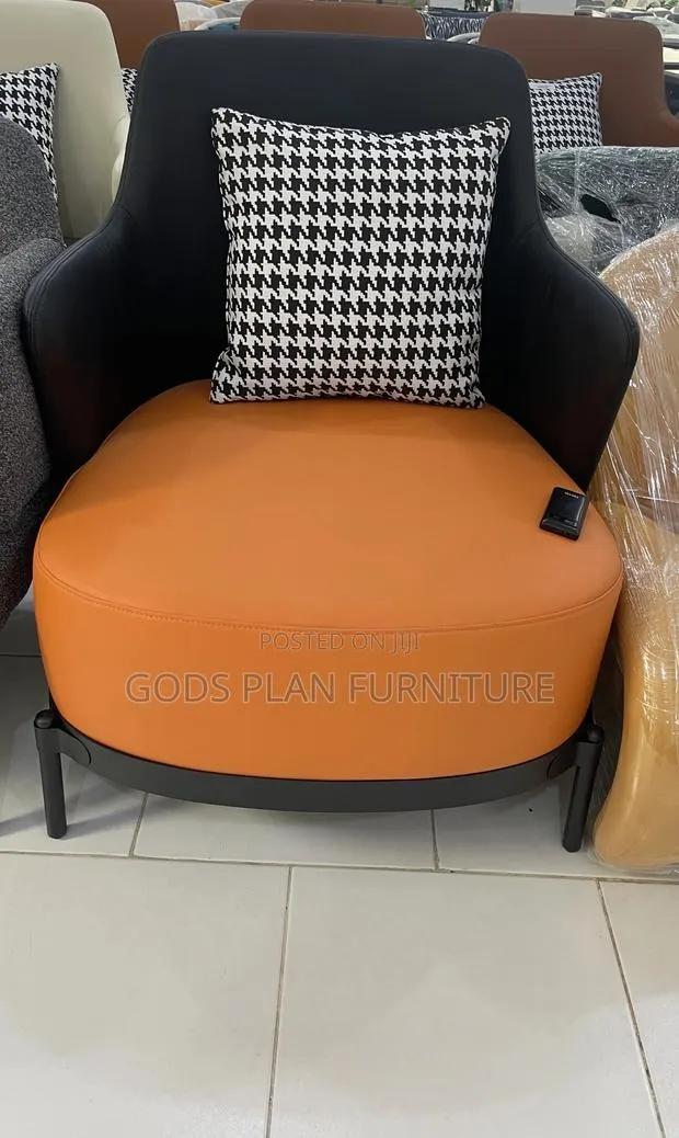 Single Sofa · Photo 1