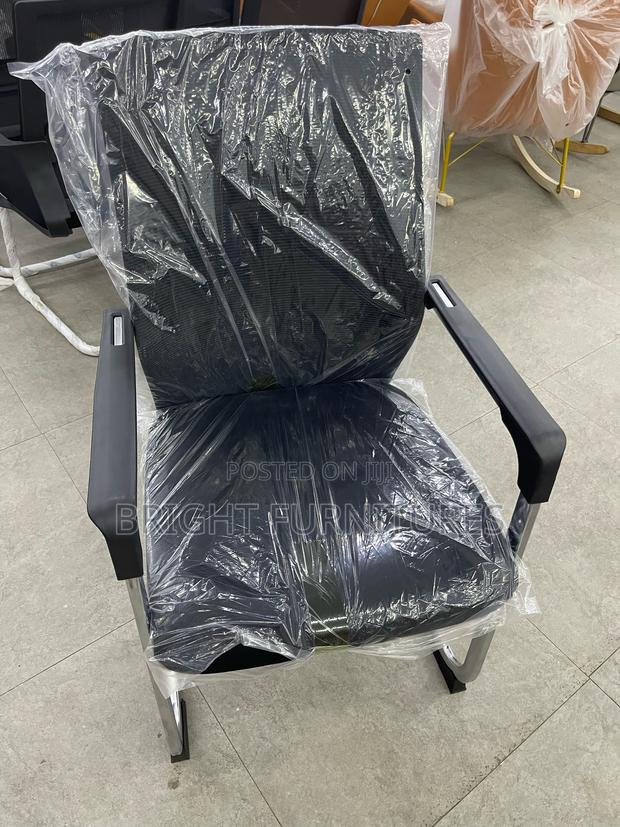Office Chair/Visitors Chair · Photo 2